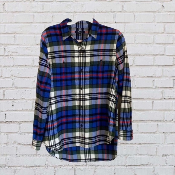 Madewell Tops - Madewell Ex boyfriend flannel w/ pockets. Excellent condition.